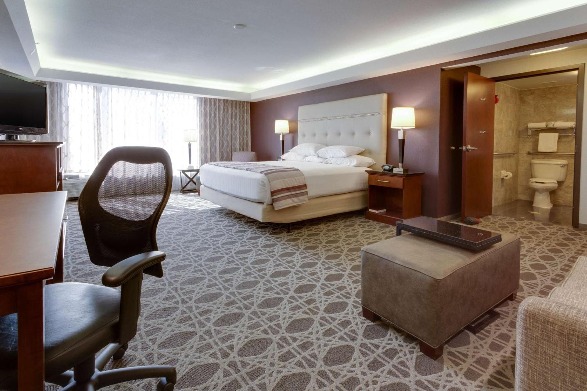 Drury Inn & Suites 오벌랜드 파크 외부 사진