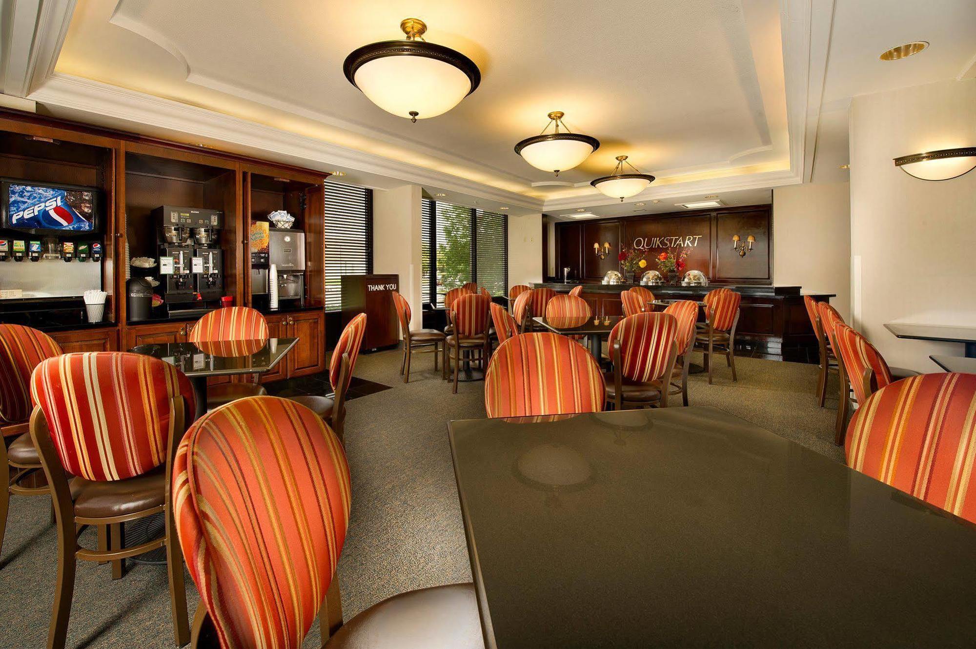 Drury Inn & Suites 오벌랜드 파크 외부 사진